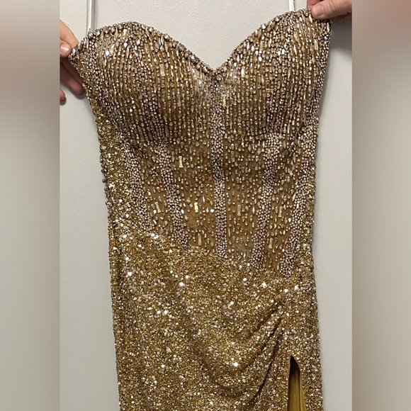 Gold Portia and Scarlett Dress - Picture 3 of 5